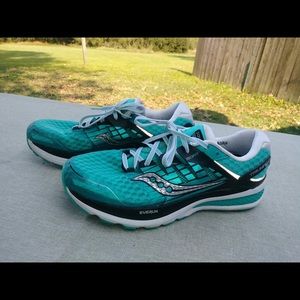 Saucony ISO Triumph everun series